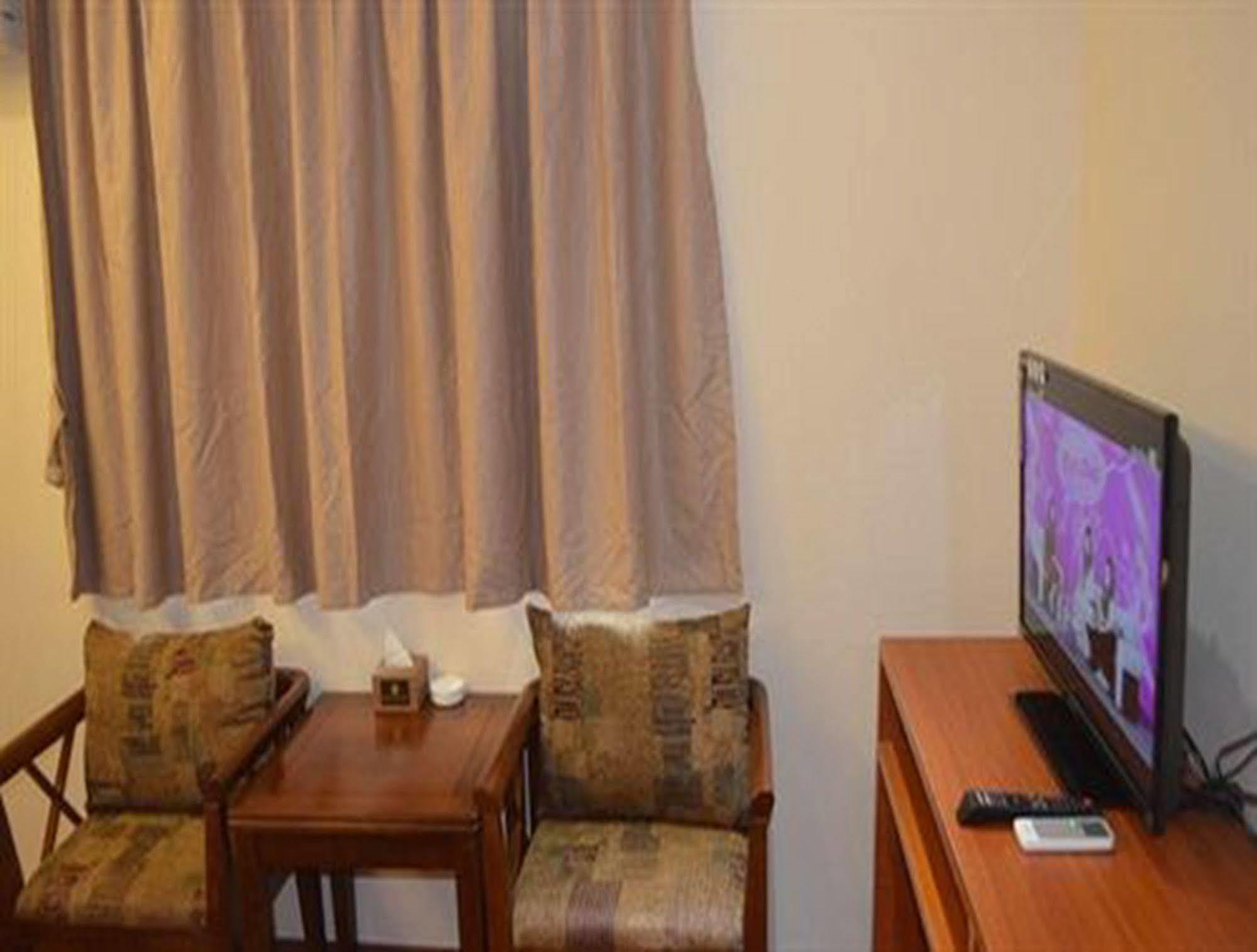 Good Luck Hotel Yangon Exterior foto