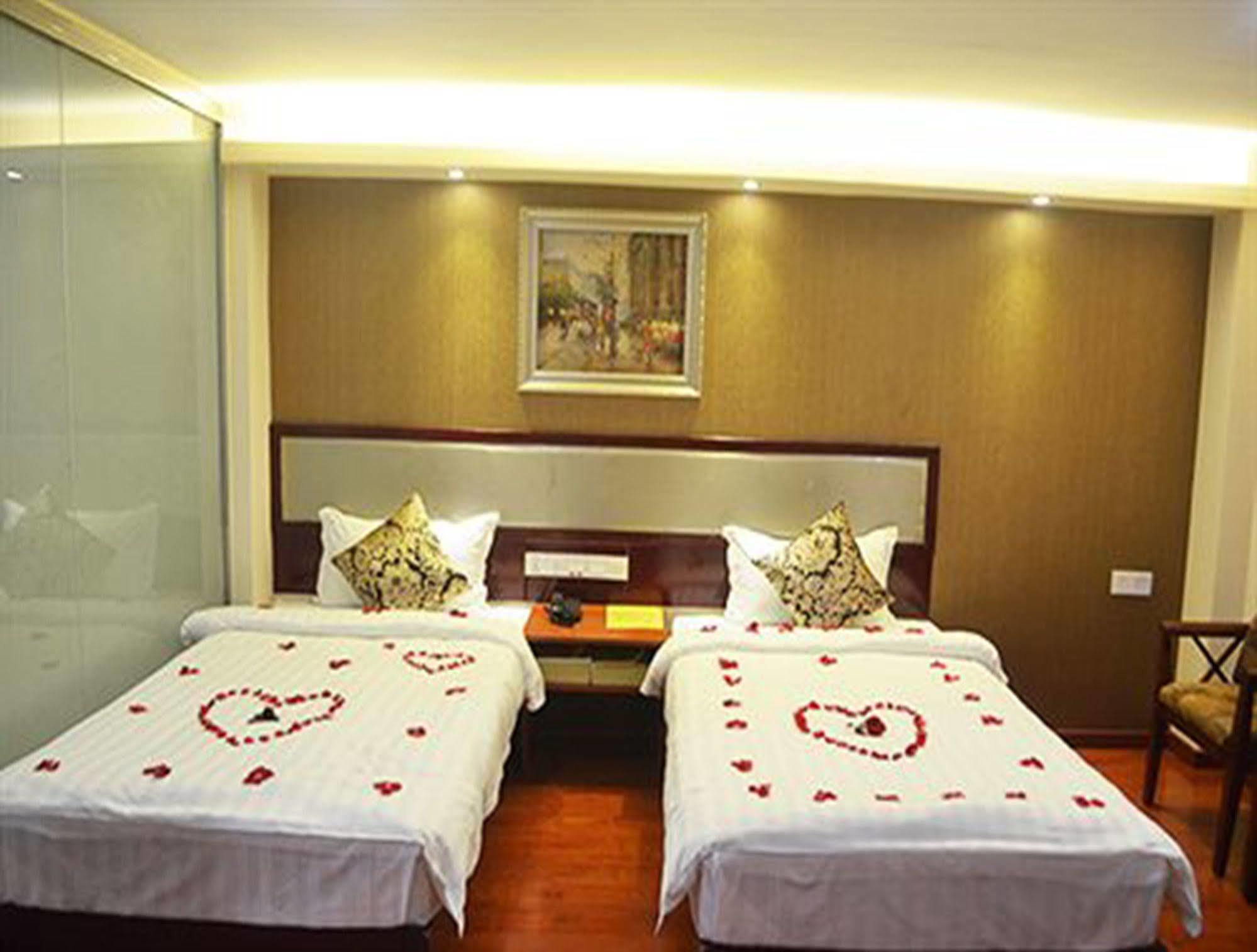 Good Luck Hotel Yangon Exterior foto